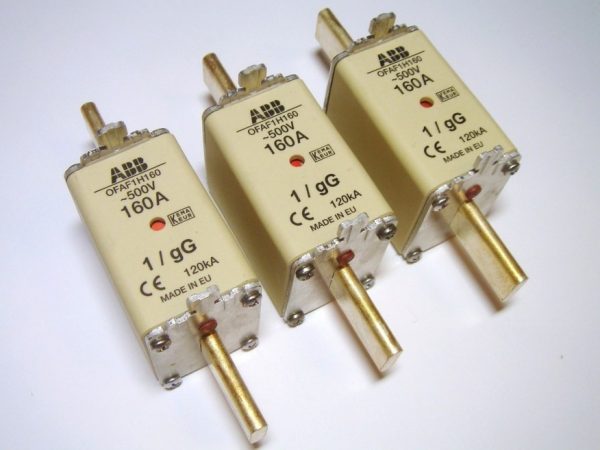 Thông số cơ bản cầu chì 1SCA022627R4310